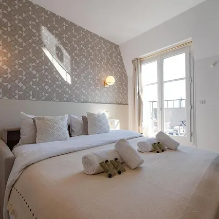 Apartment Eiffel Tower View Paris