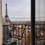 Apartman Eiffel Tower View